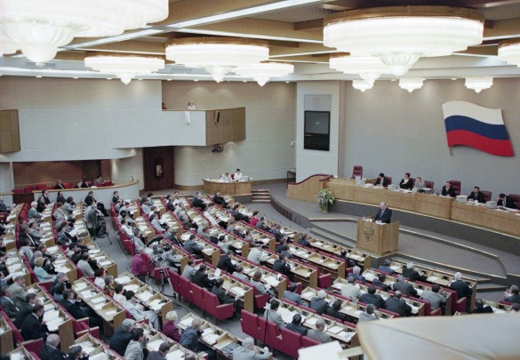 Первые созывы Госдумы состояли из депутатов, выбранных по смешанной избирательной схеме